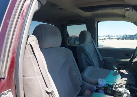 2000 GMC Sierra 1500 Sle from USA, damaged, VIN 2GTEC19V7Y1287158